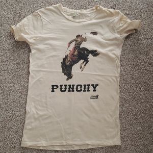 Punchy tee